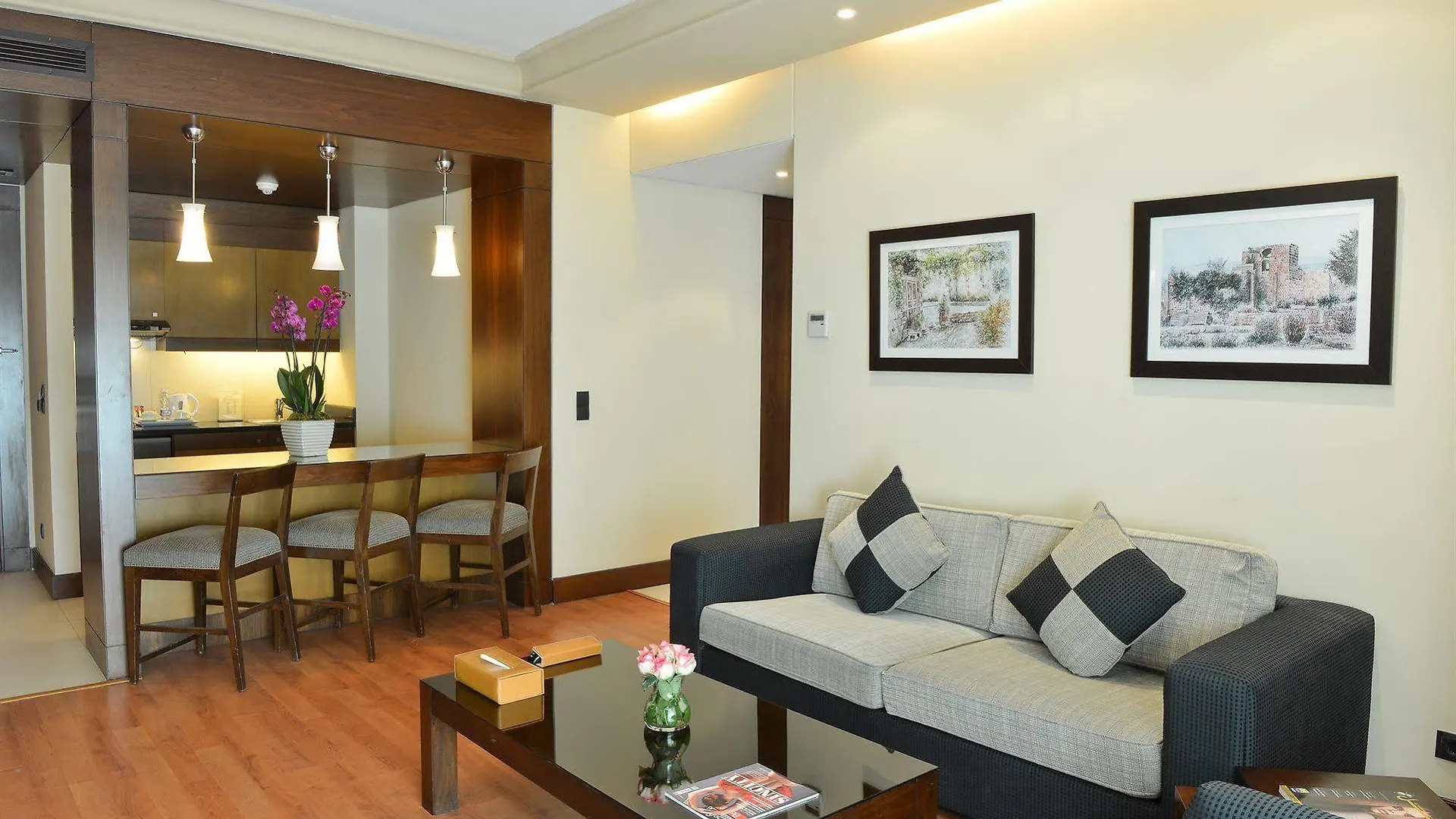 ****  Coral Beirut Al Hamra Hotel Lebanon