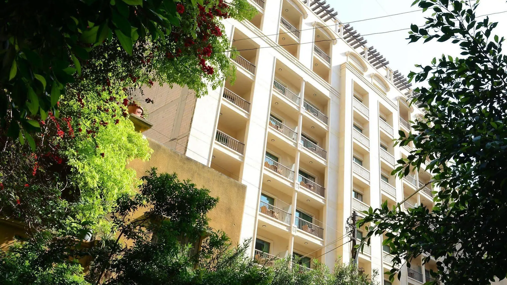 Coral Beirut Al Hamra Hotel location