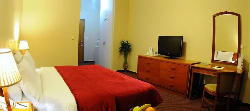 Coral Beirut Al Hamra Hotel 4*,